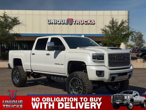 Used 2018 GMC Sierra 2500 Denali w/ Duramax Plus Package image 3
