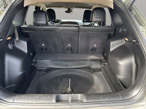 Used 2021 Jeep Cherokee Latitude Plus image 27