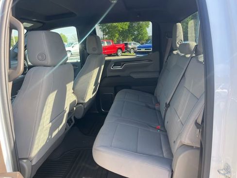 Used 2025 Chevrolet Silverado 1500 LT image 30