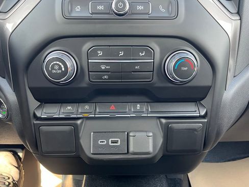New 2026 Chevrolet Silverado 1500 W/T w/ Remote Keyless Entry Package AWD/4WD image 17
