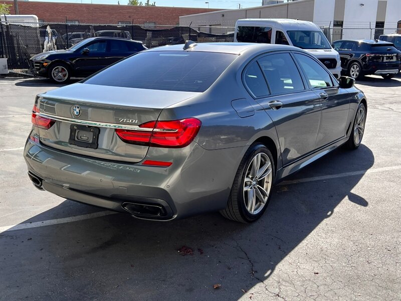 Used 2016 BMW 750i xDrive AWD/4WD image 7