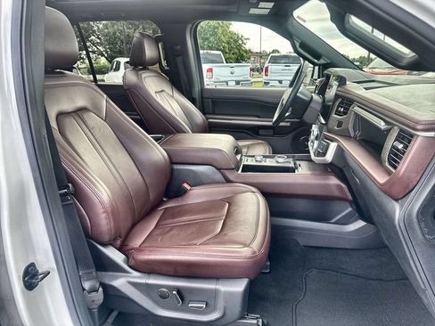 Used 2024 Ford Expedition Max Limited AWD/4WD image 26