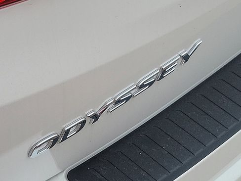 New 2026 Honda Odyssey EX-L image 5