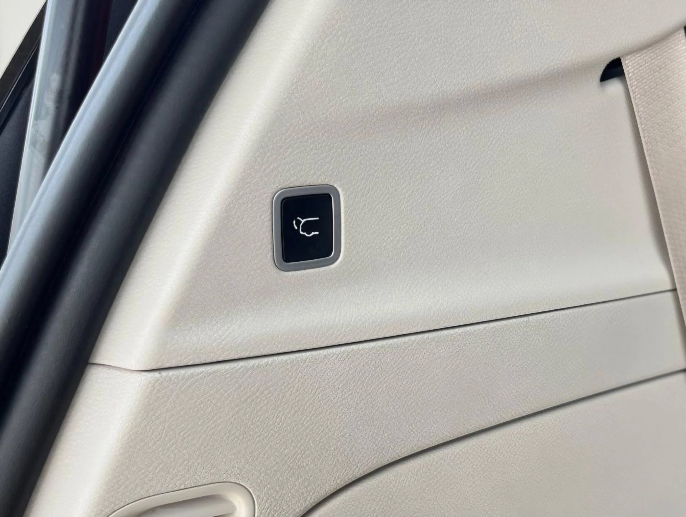 Used 2017 Chrysler Pacifica Touring FWD image 13