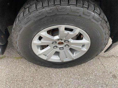 Used 2015 Chevrolet Colorado LT AWD/4WD image 20