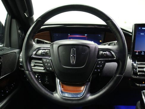 Used 2024 Lincoln Navigator Reserve image 21