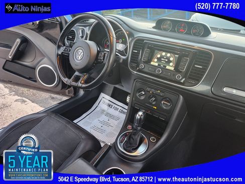 Used 2013 Volkswagen Beetle 2.0T image 19