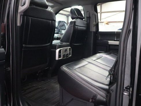 Used 2021 Ford F250 Lariat w/ Lariat Ultimate Package AWD/4WD image 67