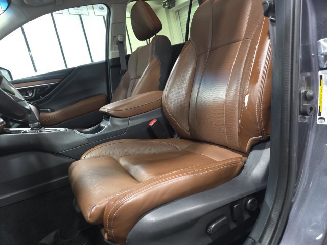 Used 2022 Subaru Outback Touring AWD/4WD image 5