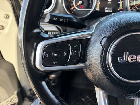 Used 2021 Jeep Wrangler Unlimited Sahara AWD/4WD image 25