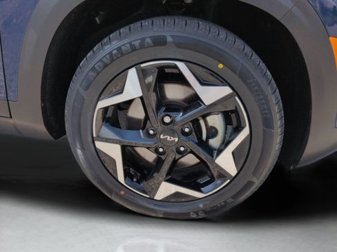 Certified 2024 Kia Seltos EX AWD/4WD image 13