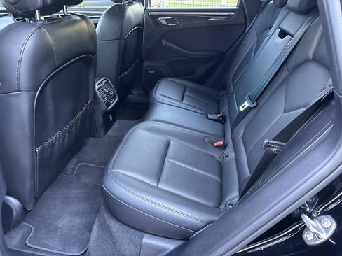 Used 2020 Porsche Macan S AWD/4WD image 15
