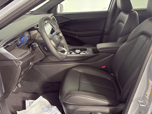 New 2026 Jeep Cherokee Overland AWD/4WD image 13