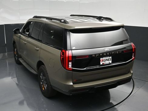 Used 2025 Ford Expedition Tremor AWD/4WD image 49