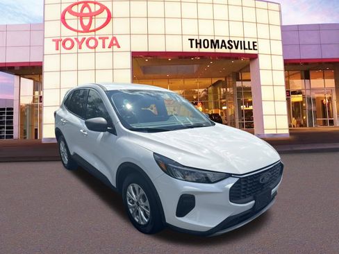 Used 2023 Ford Escape Active image 3