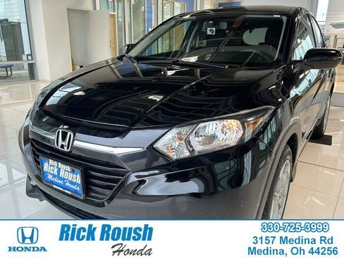 Used 2017 Honda HR-V EX image 1