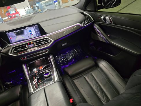 Used 2020 BMW X6 M50i w/ Executive Package AWD/4WD image 40