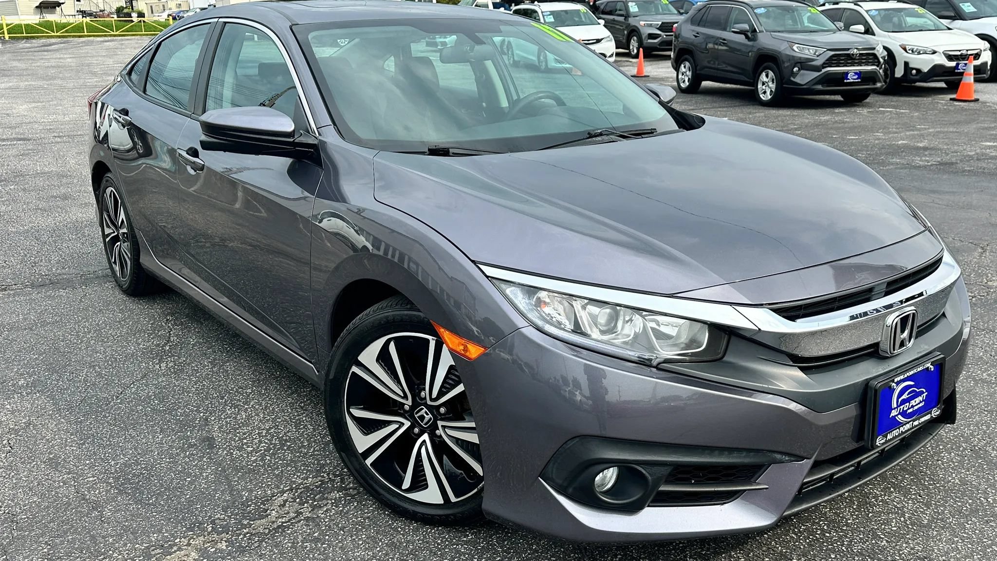 Used 2017 Honda Civic EX-T image 3