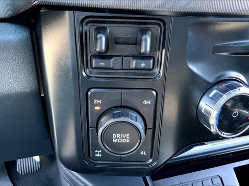 Used 2026 Ford F250 Platinum AWD/4WD image 32