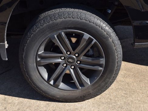 Certified 2022 Ford F150 Lariat image 10