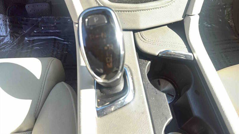 Used 2017 Cadillac XT5 Luxury w/ Driver Awareness Package FWD image 13