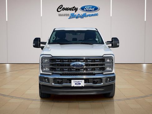 Used 2024 Ford F250 Lariat image 12