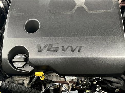 Used 2023 Chevrolet Traverse RS AWD/4WD image 32