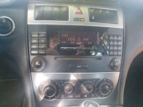 Used 2005 Mercedes-Benz C 230 Sedan image 11