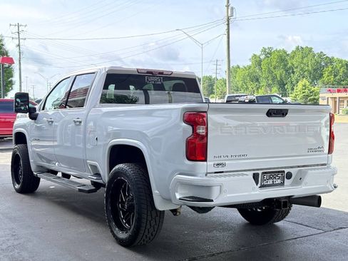 Used 2021 Chevrolet Silverado 2500 High Country w/ Z71 Off-Road Package AWD/4WD image 5