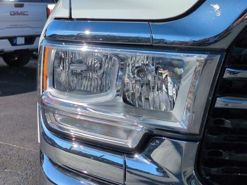 Used 2024 RAM 3500 Big Horn AWD/4WD image 11