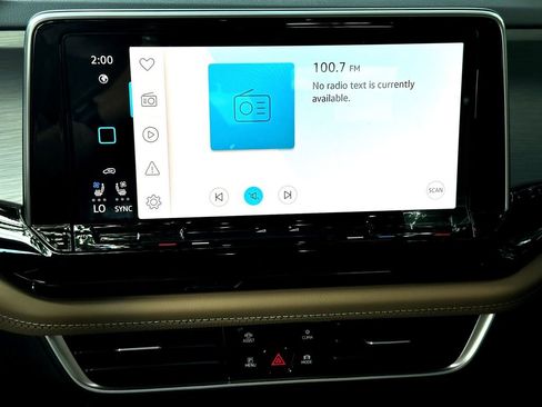 New 2026 Volkswagen Atlas Cross Sport SE FWD image 19