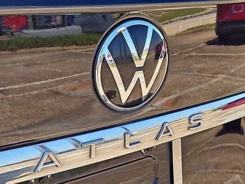 Used 2022 Volkswagen Atlas SEL Premium AWD/4WD image 31