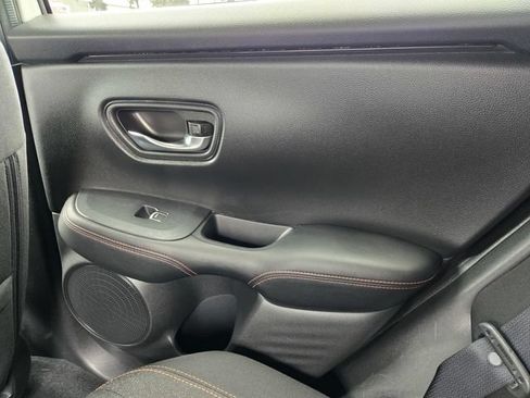 Used 2024 Honda HR-V Sport image 11