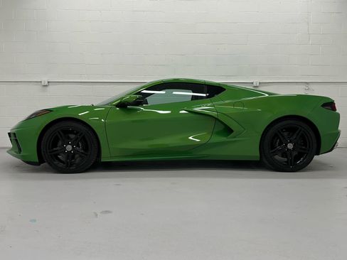 Used 2026 Chevrolet Corvette Stingray Preferred Cpe w/ Chrome Exterior Badge Package image 3