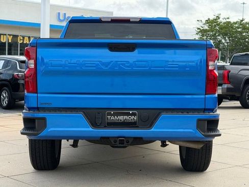 Used 2025 Chevrolet Silverado 1500 Custom AWD/4WD image 3