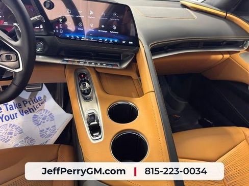 Used 2026 Chevrolet Corvette Stingray Premium Cpe w/ Z51 Performance Package RWD image 15