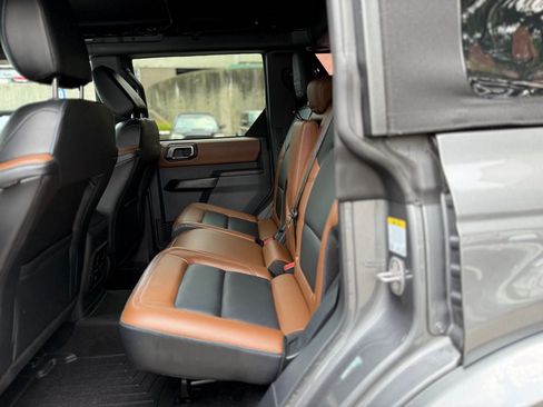 Used 2024 Ford Bronco Outer Banks AWD/4WD image 19