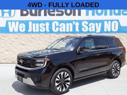 Used 2025 Ford Expedition Platinum w/ Driver's Package AWD/4WD image 1