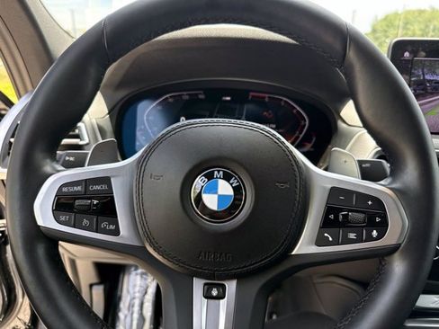 Used 2023 BMW X4 xDrive30i w/ M Sport Package AWD/4WD image 31