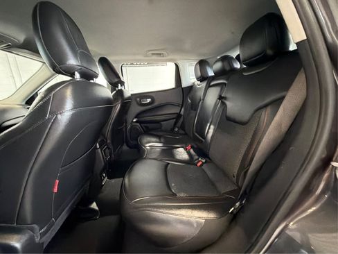 Used 2021 Jeep Compass Trailhawk AWD/4WD image 10