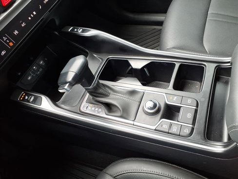 Used 2025 Kia Sorento EX w/ Panoramic Sunroof Package image 13