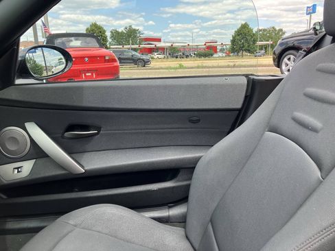 Used 2003 BMW Z4 2.5i RWD image 16