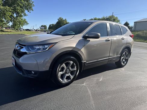 Used 2017 Honda CR-V EX-L image 2