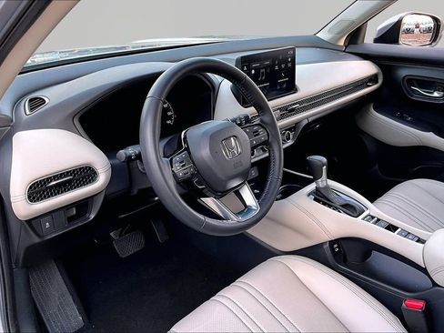 Used 2026 Honda HR-V EX-L image 14