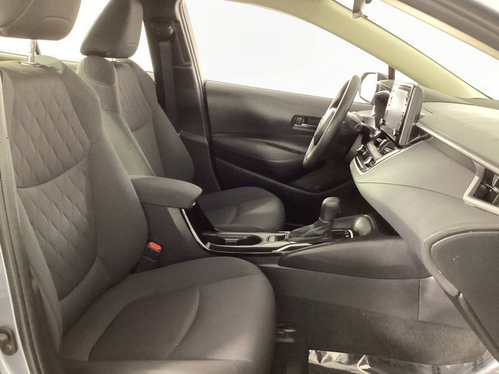 Used 2022 Toyota Corolla LE FWD image 23