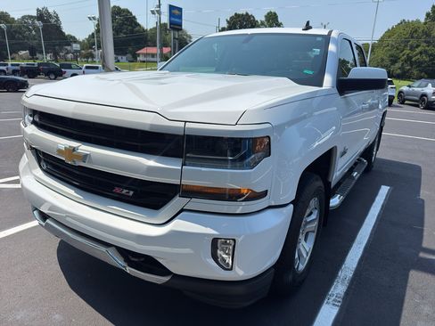 Used 2017 Chevrolet Silverado 1500 LT w/ Texas Edition AWD/4WD image 1