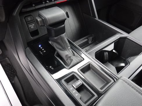 Used 2025 Toyota Tundra SR image 16