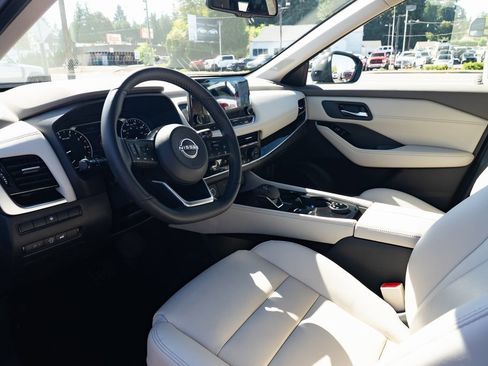 Used 2023 Nissan Rogue SL w/ SL Premium Package image 20