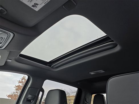 New 2026 GMC Sierra 3500 Denali w/ Denali Reserve Package image 23