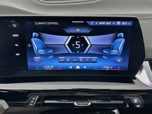Used 2026 BMW X2 xDrive28i AWD/4WD image 24